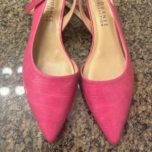 Journee collection pink low wedge heel 10w